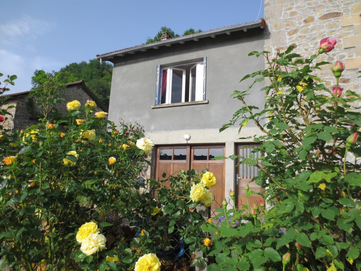 Formidable B&B Saint-Julien-le-Petit Exterior photo